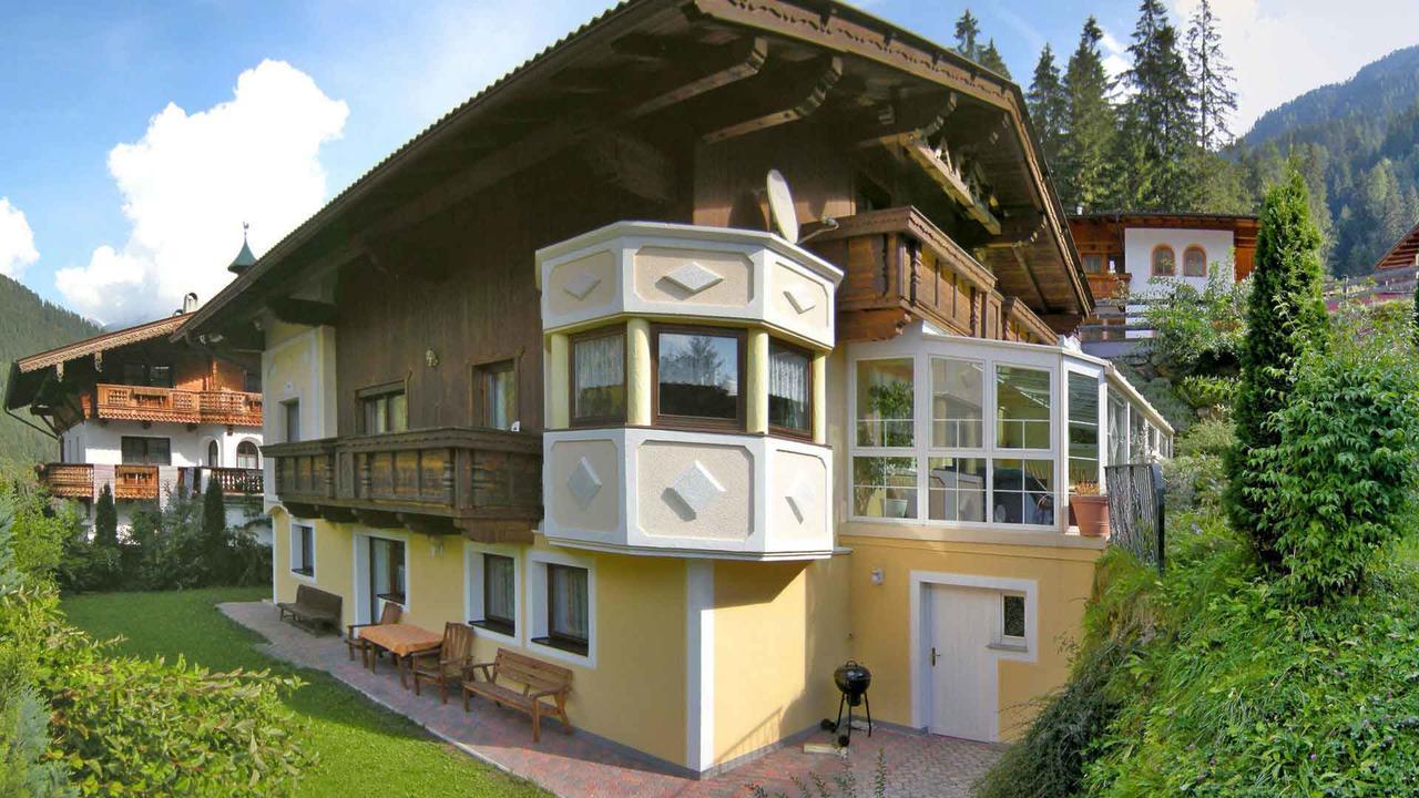 Haus Alpenchalet Neustift im Stubaital Exterior photo
